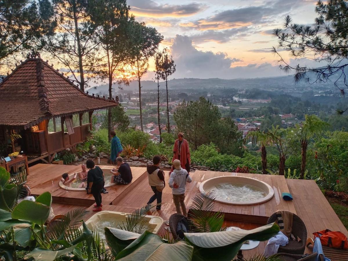 Mulberry Hill By The Lodge Bandung Exterior photo