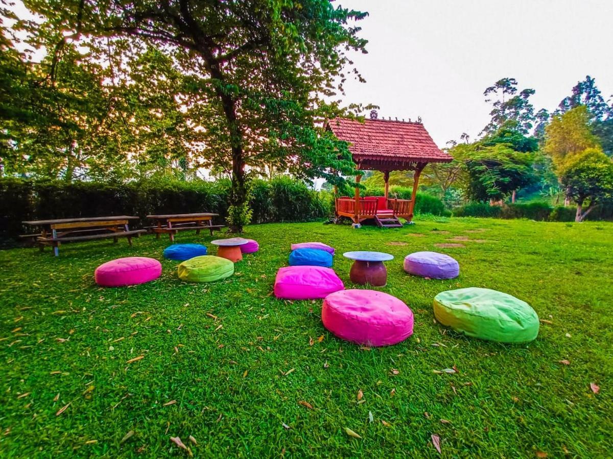 Mulberry Hill By The Lodge Bandung Exterior photo
