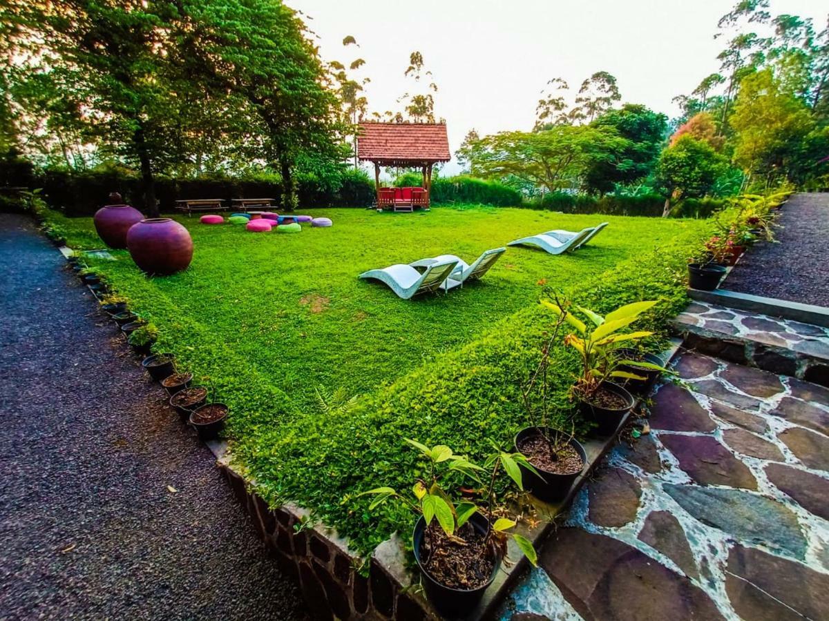 Mulberry Hill By The Lodge Bandung Exterior photo