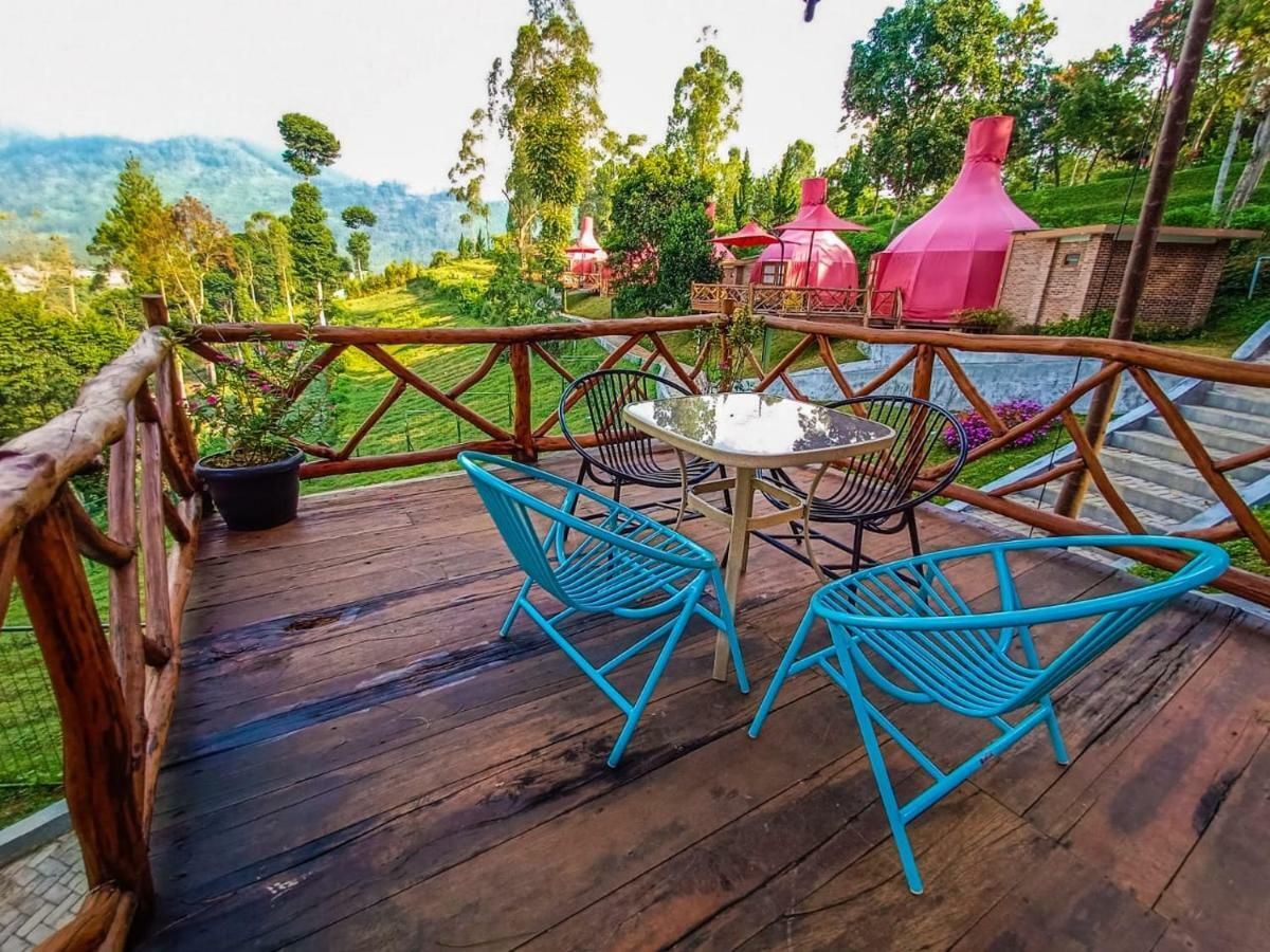Mulberry Hill By The Lodge Bandung Exterior photo