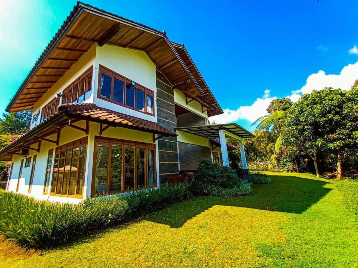 Mulberry Hill By The Lodge Bandung Exterior photo