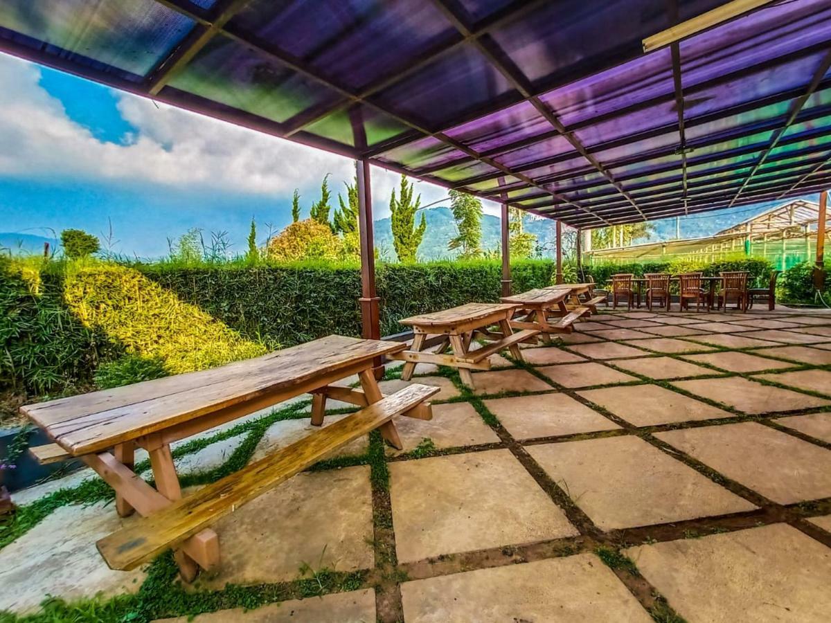 Mulberry Hill By The Lodge Bandung Exterior photo